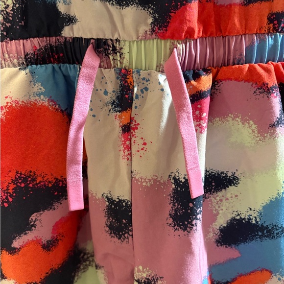 Girls XS All In Motion Romper with Pockets - Picture 5 of 5